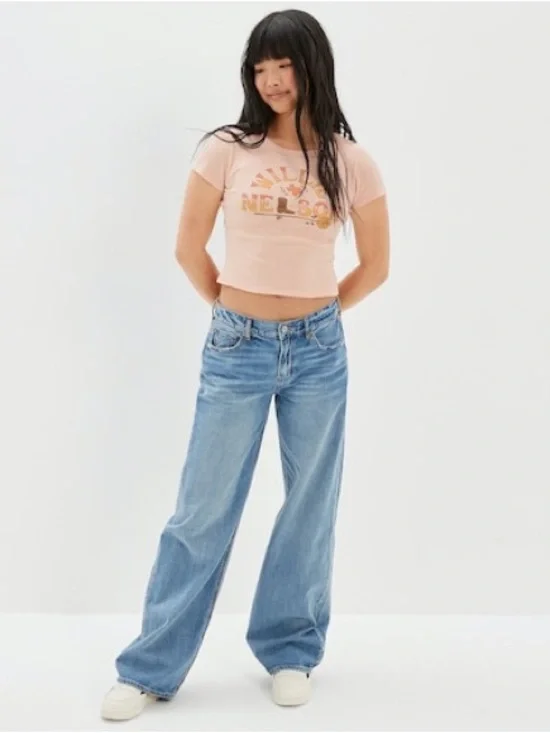 AE Band Tee Willie Nelson Pink Graphic Crop Tee XSmall - Picture 2 of 10